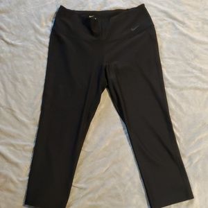 Nike crop leggings